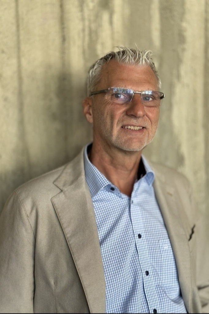 Wolfgang Könen - Vertrieb